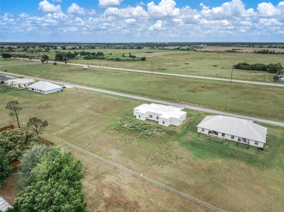 最近租的: $1,800 (4 贝兹, 2 浴室, 0 平方英尺)