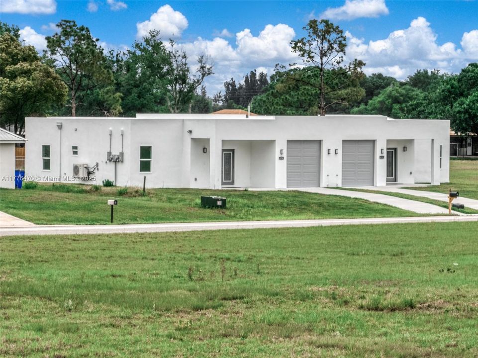 最近租的: $1,800 (4 贝兹, 2 浴室, 0 平方英尺)