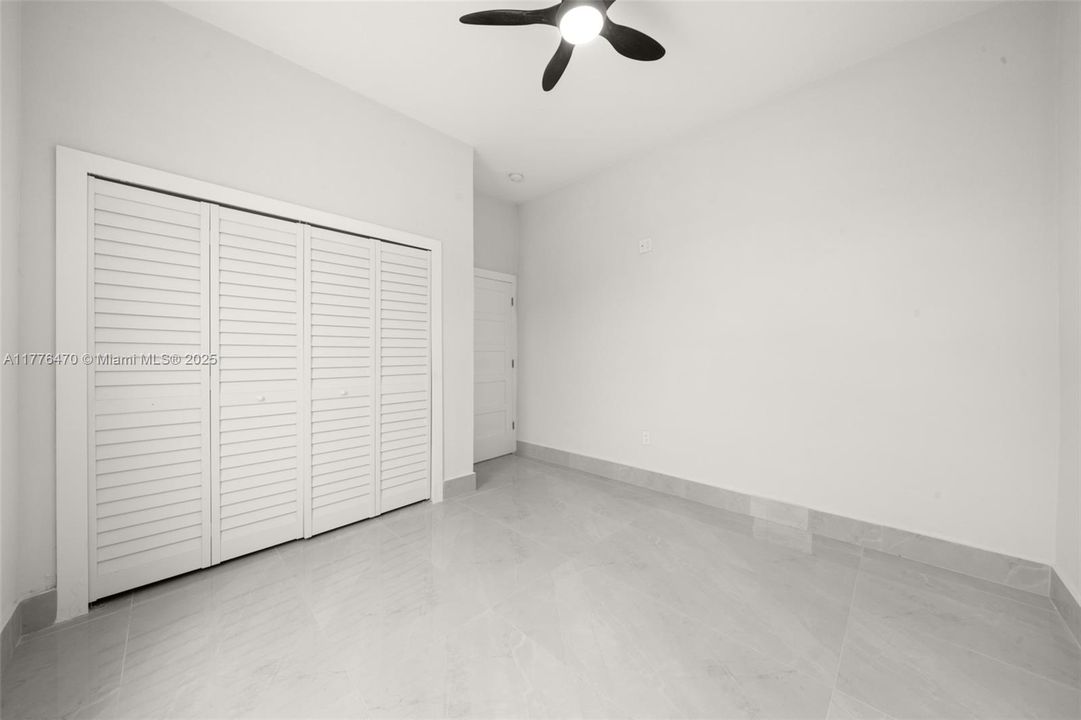 最近租的: $1,800 (4 贝兹, 2 浴室, 0 平方英尺)