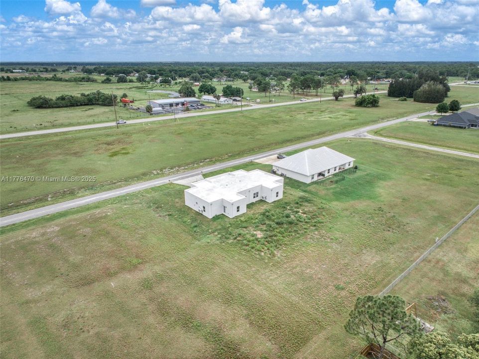 最近租的: $1,800 (4 贝兹, 2 浴室, 0 平方英尺)