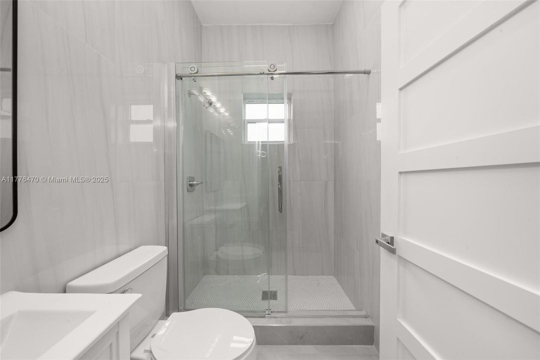 最近租的: $1,800 (4 贝兹, 2 浴室, 0 平方英尺)