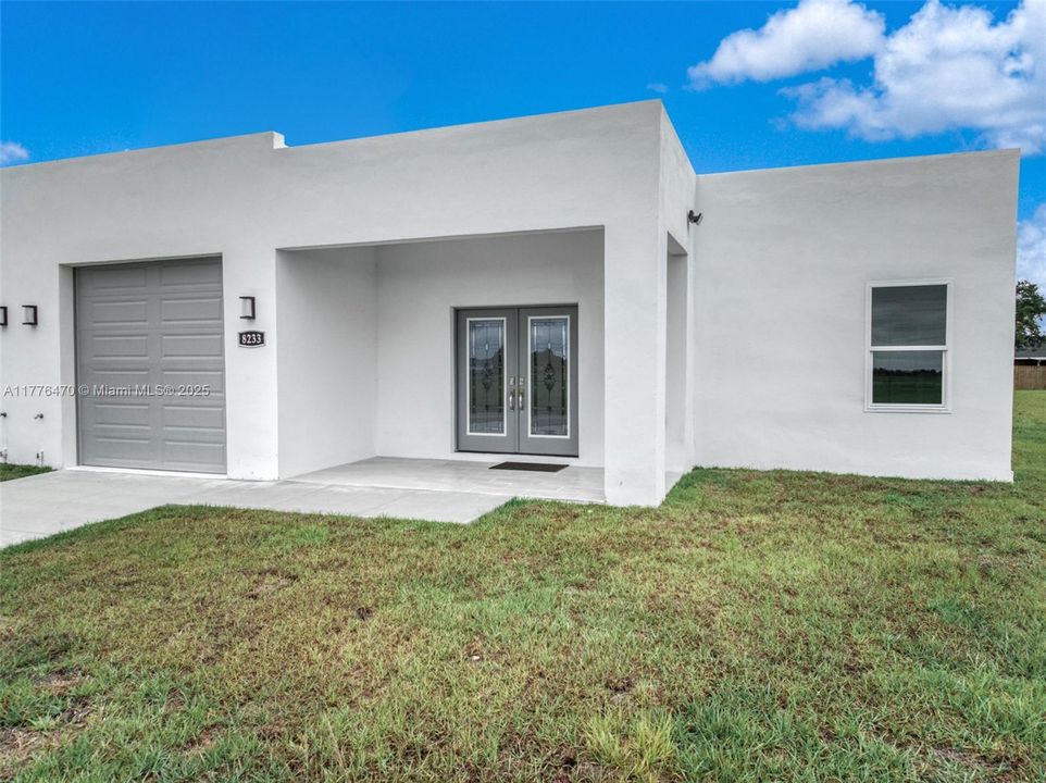 最近租的: $1,800 (4 贝兹, 2 浴室, 0 平方英尺)