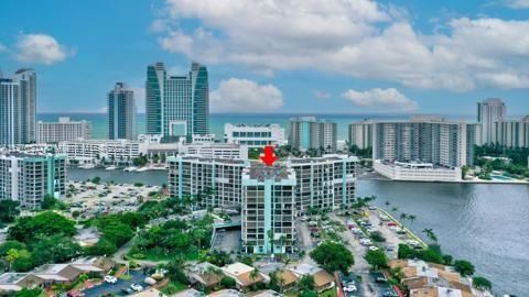 Recently Sold: $280,000 (2 beds, 2 baths, 1130 Square Feet)