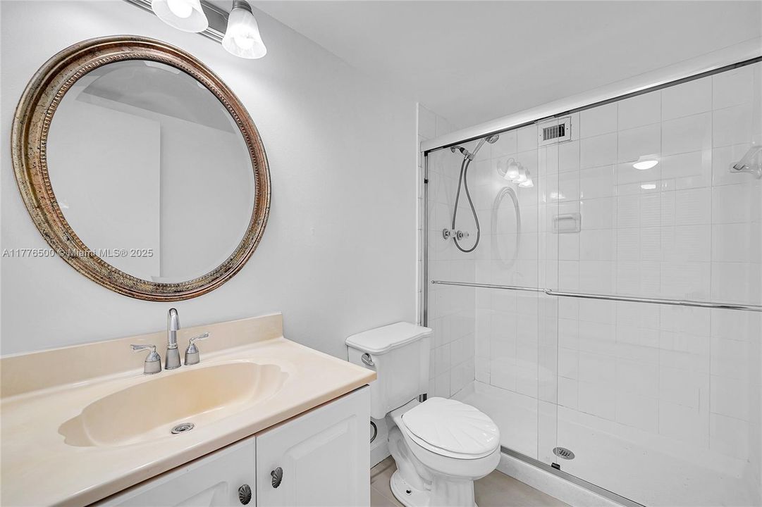 Recently Sold: $280,000 (2 beds, 2 baths, 1130 Square Feet)