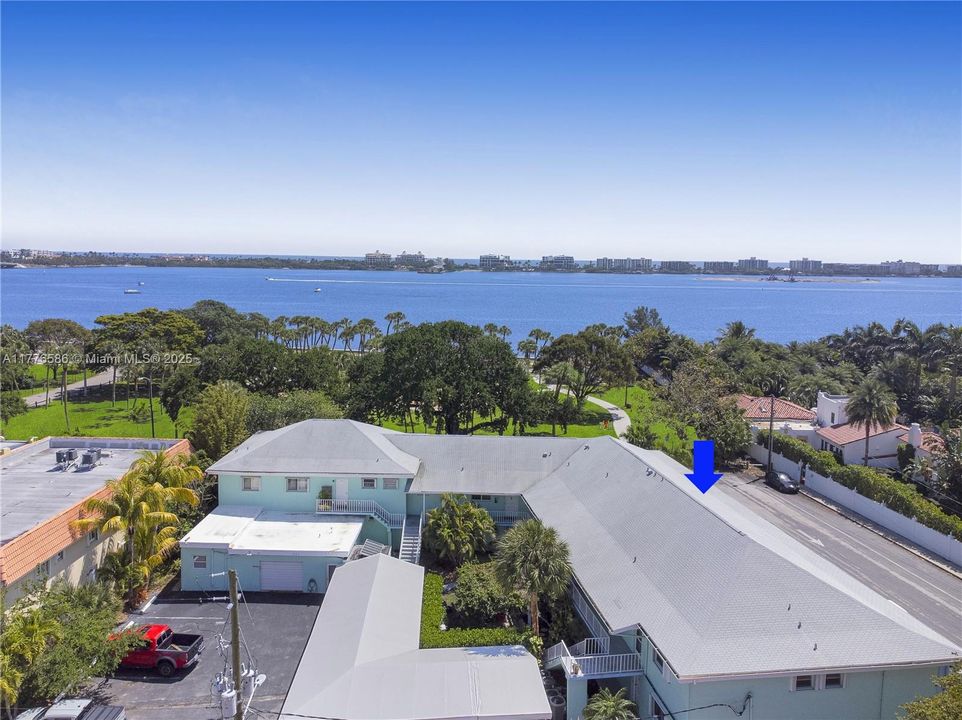 待售: $299,000 (2 贝兹, 2 浴室, 1095 平方英尺)