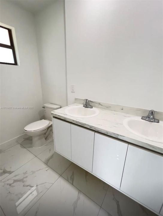 Vendido Recientemente: $499,000 (4 camas, 3 baños, 0 Pies cuadrados)