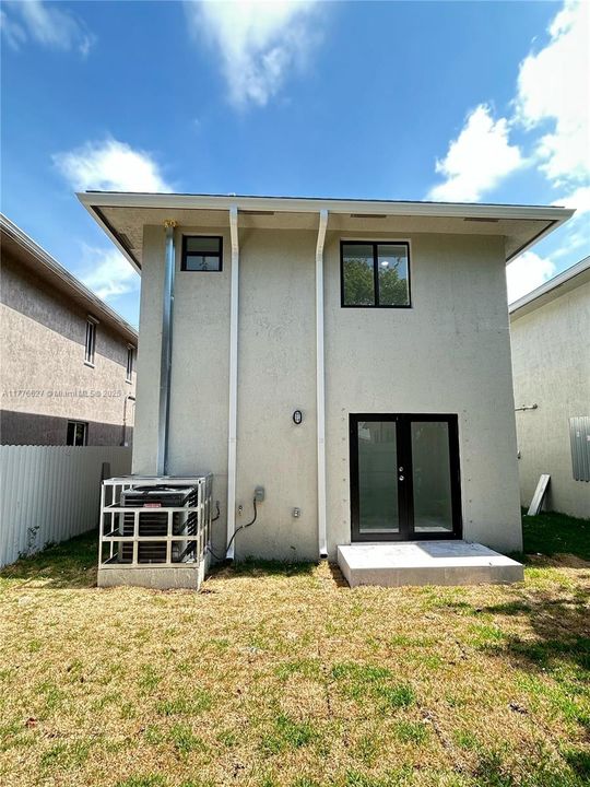 Vendido Recientemente: $499,000 (4 camas, 3 baños, 0 Pies cuadrados)