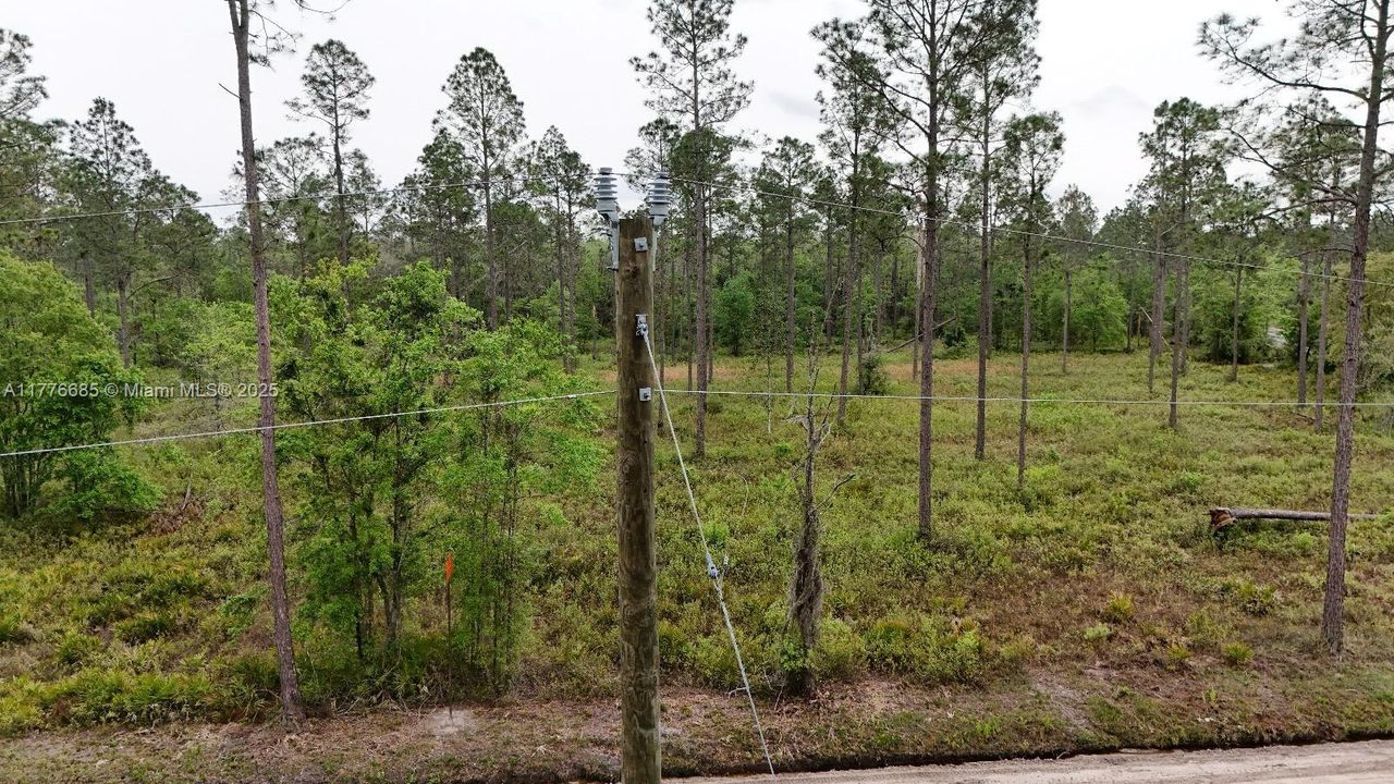 最近售出: $88,000 (9.28 acres)