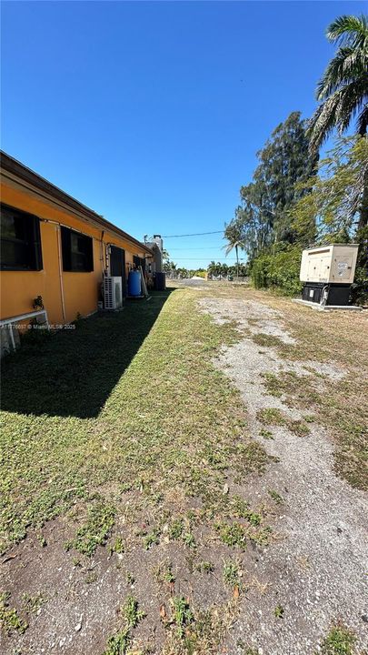 Recently Rented: $1,300 (1 beds, 1 baths, 2626 Square Feet)