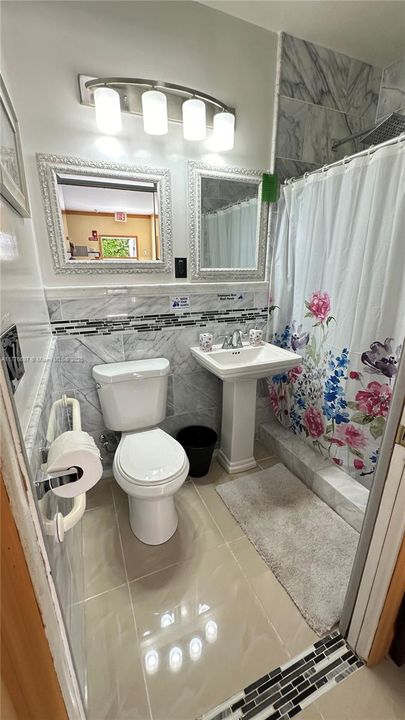 Recently Rented: $1,300 (1 beds, 1 baths, 2626 Square Feet)