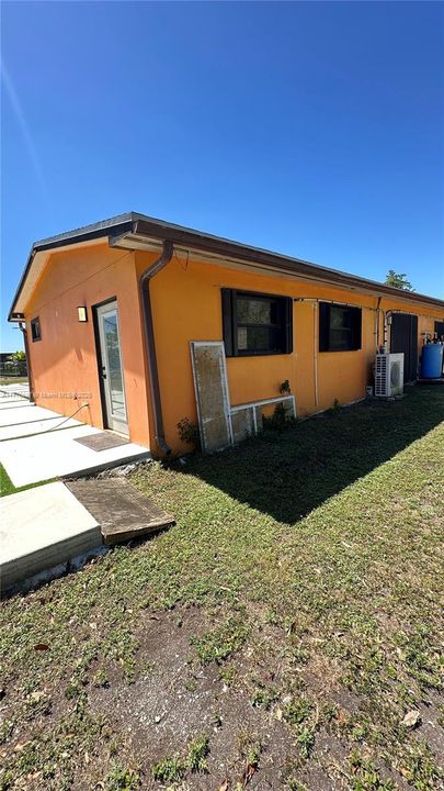 Recently Rented: $1,300 (1 beds, 1 baths, 2626 Square Feet)