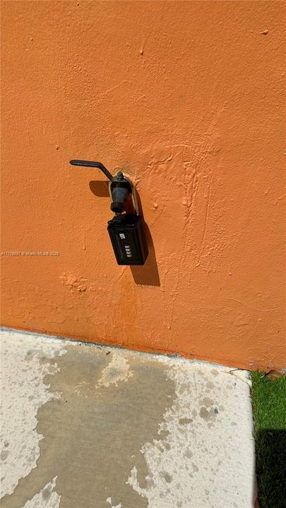 Recently Rented: $1,300 (1 beds, 1 baths, 2626 Square Feet)