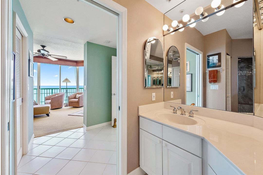 8650 S Ocean Dr PH5 MLS-32