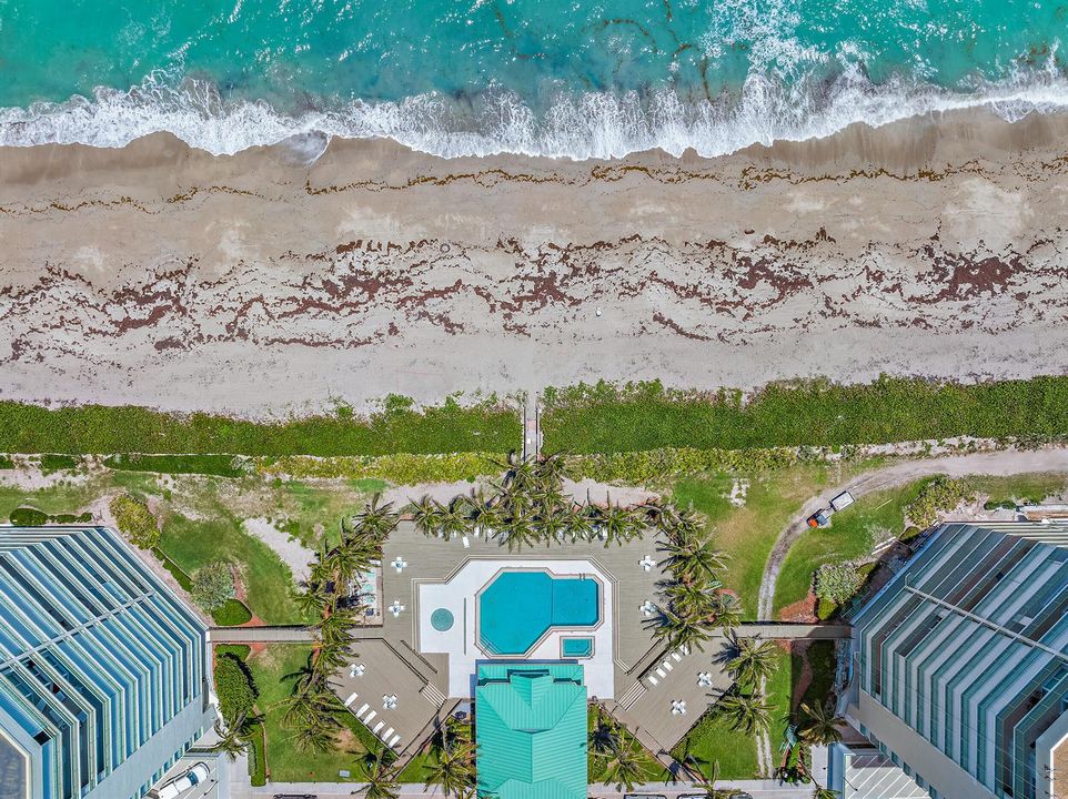 Oceanfront Pool