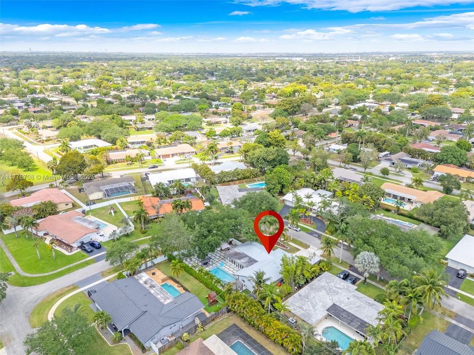 Recently Sold: $810,000 (4 beds, 2 baths, 2030 Square Feet)