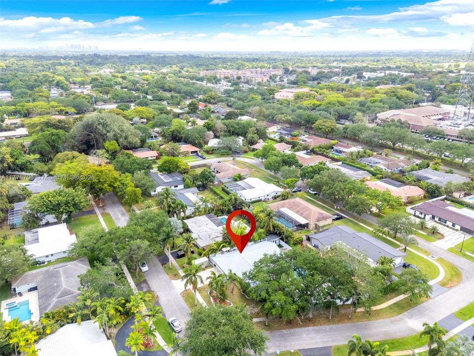 Recently Sold: $810,000 (4 beds, 2 baths, 2030 Square Feet)