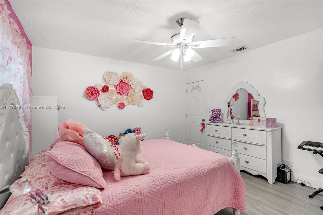 Recently Sold: $810,000 (4 beds, 2 baths, 2030 Square Feet)