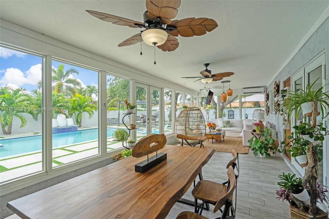 Recently Sold: $810,000 (4 beds, 2 baths, 2030 Square Feet)