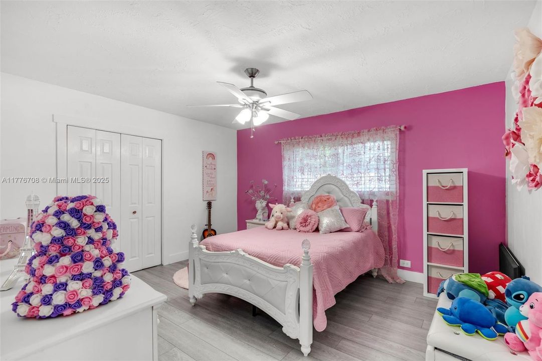 Recently Sold: $810,000 (4 beds, 2 baths, 2030 Square Feet)