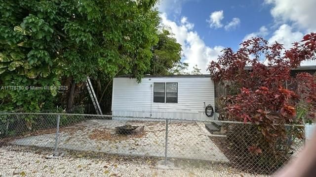 Recently Sold: $182,000 (2 beds, 2 baths, 850 Square Feet)