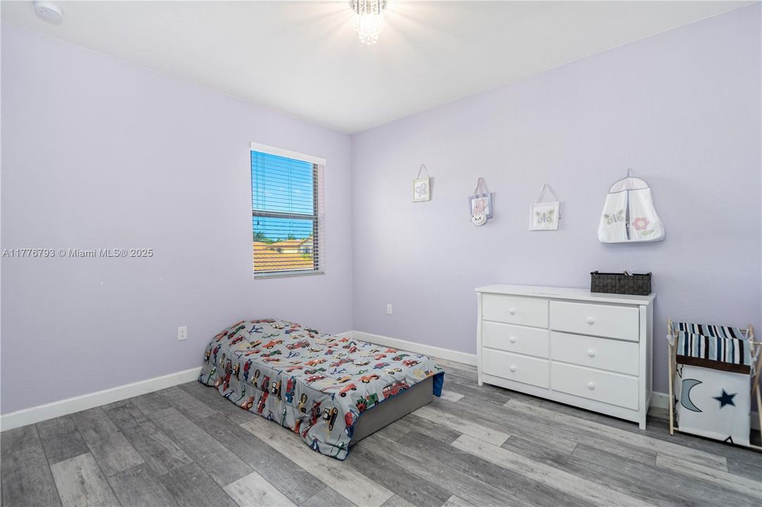 Recently Rented: $3,900 (5 beds, 3 baths, 2894 Square Feet)