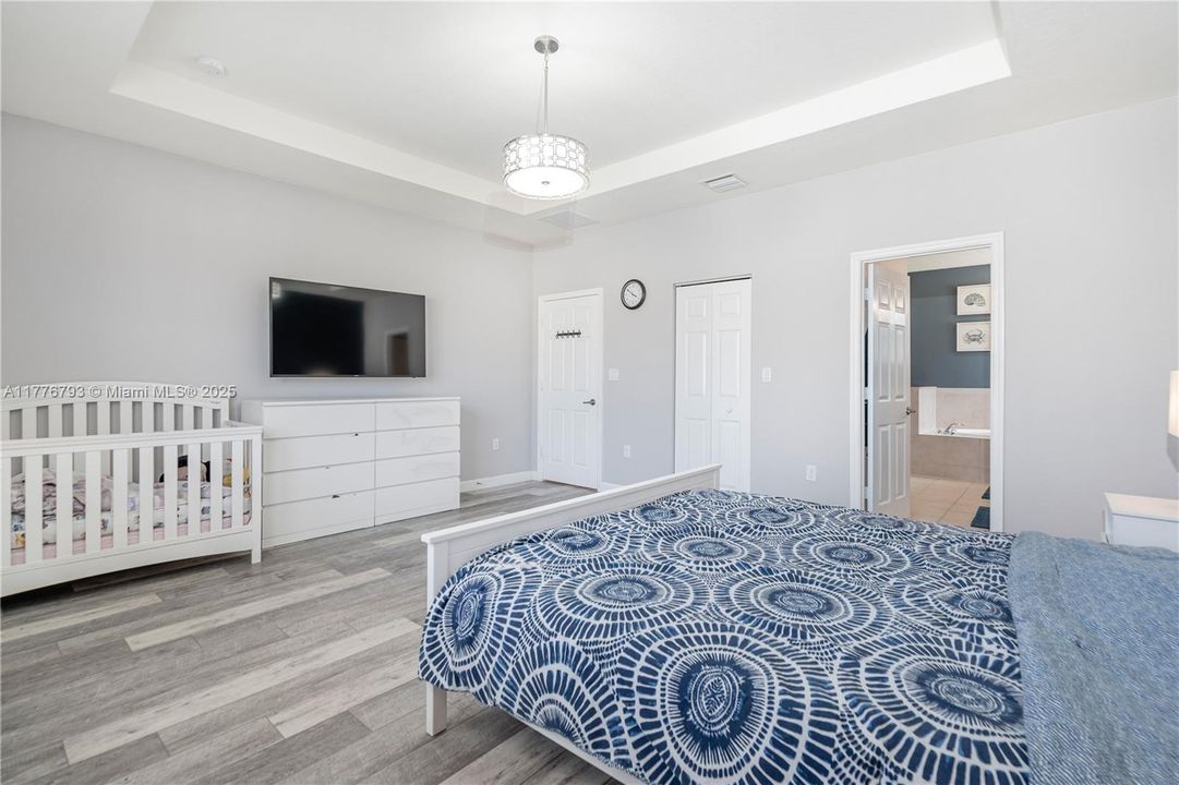 Recently Rented: $3,900 (5 beds, 3 baths, 2894 Square Feet)