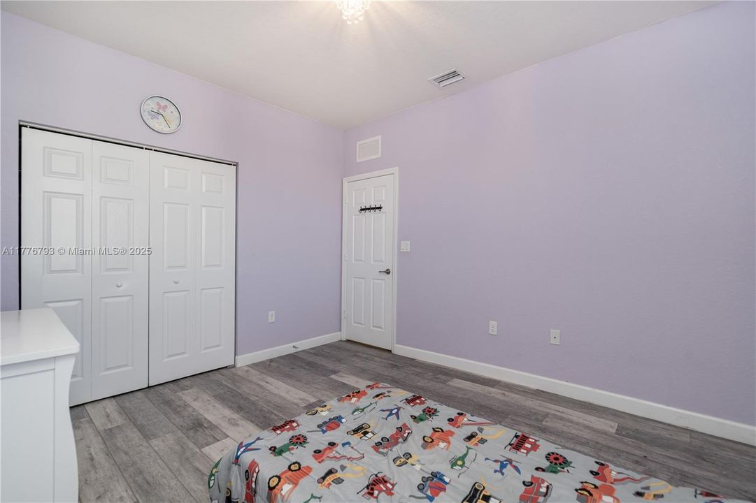 Recently Rented: $3,900 (5 beds, 3 baths, 2894 Square Feet)