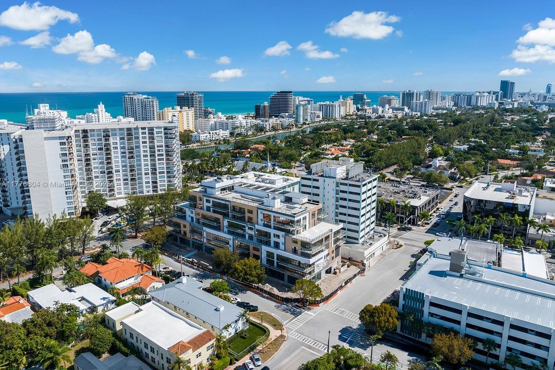 For Sale: $2,290,000 (2 beds, 2 baths, 1434 Square Feet)