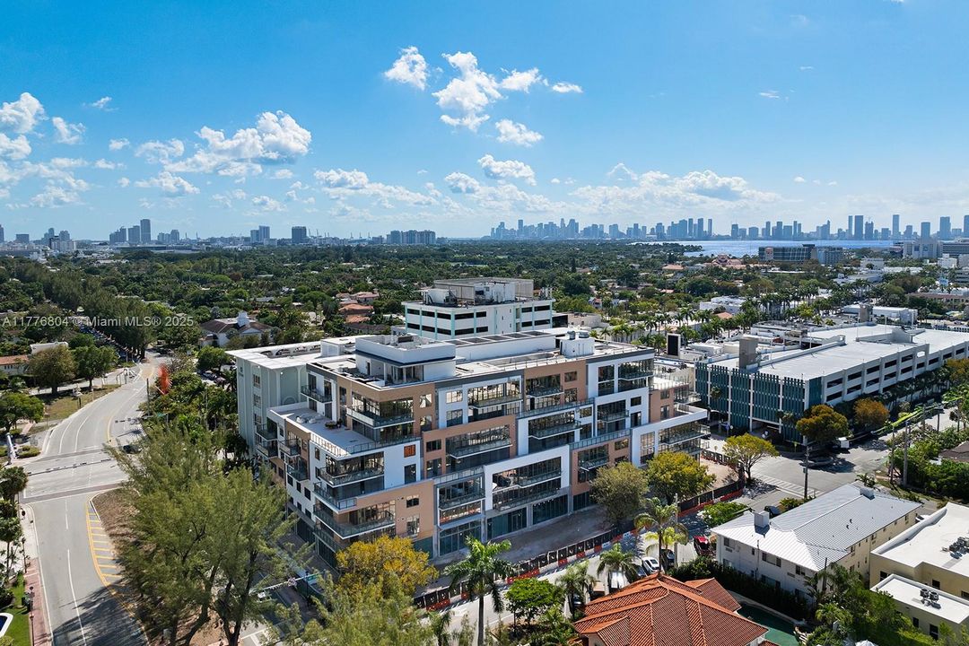 For Sale: $2,290,000 (2 beds, 2 baths, 1434 Square Feet)