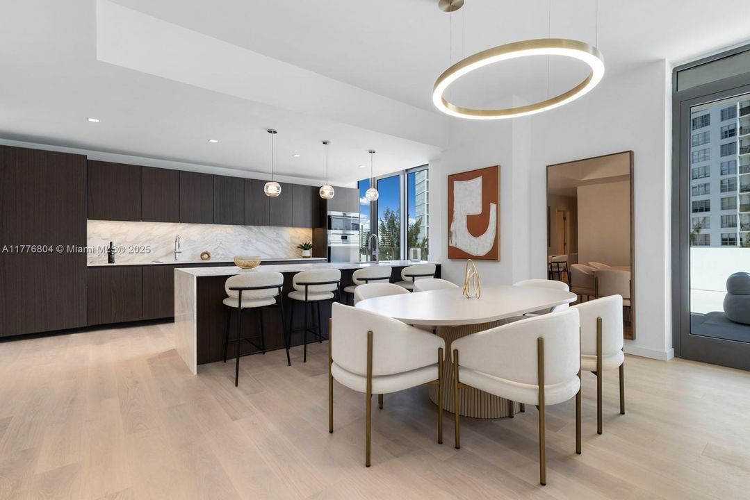 For Sale: $2,290,000 (2 beds, 2 baths, 1434 Square Feet)