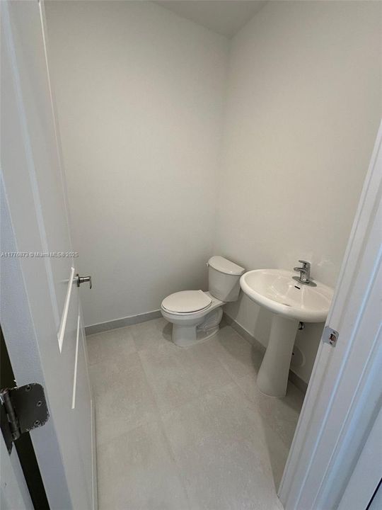 Recently Rented: $2,550 (3 beds, 2 baths, 0 Square Feet)