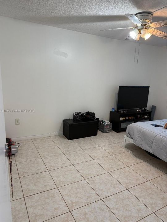 Vendido Recientemente: $145,000 (1 camas, 1 baños, 658 Pies cuadrados)