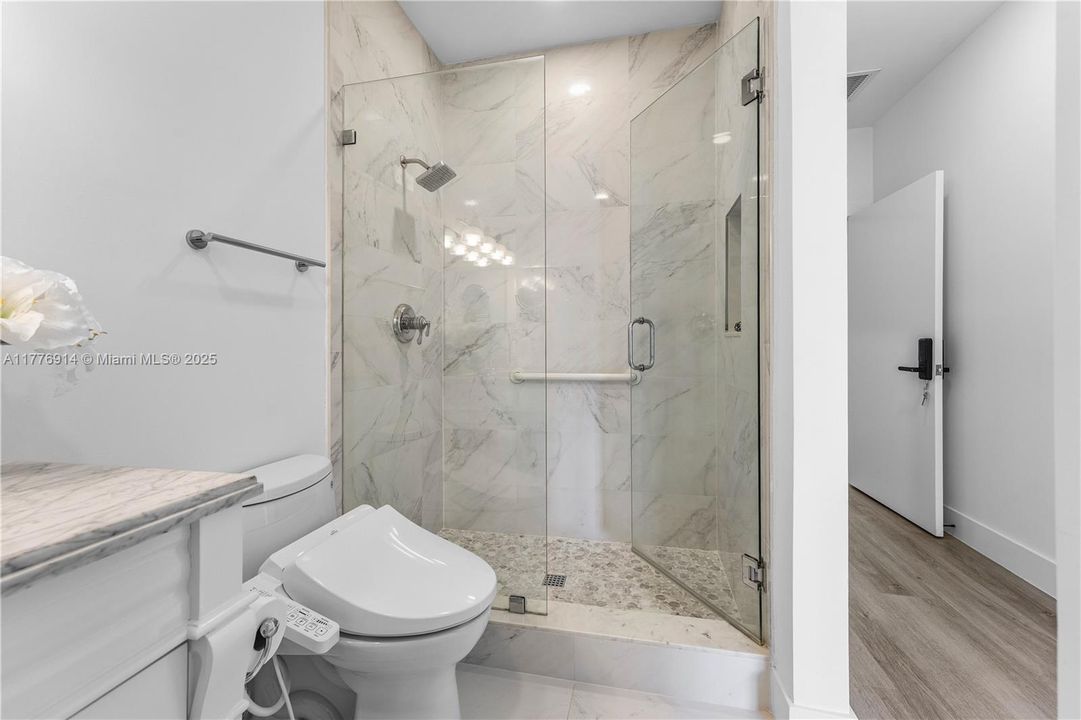 En Venta: $4,800,000 (3 camas, 4 baños, 3312 Pies cuadrados)