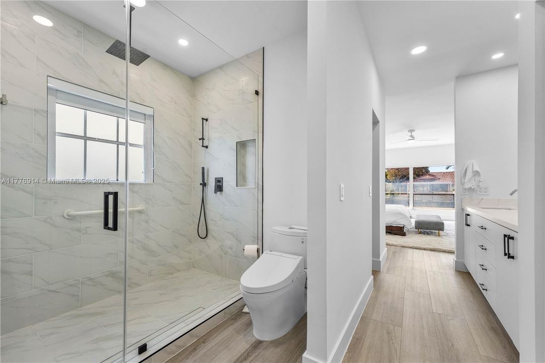 En Venta: $4,800,000 (3 camas, 4 baños, 3312 Pies cuadrados)