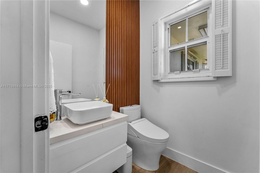 En Venta: $4,800,000 (3 camas, 4 baños, 3312 Pies cuadrados)