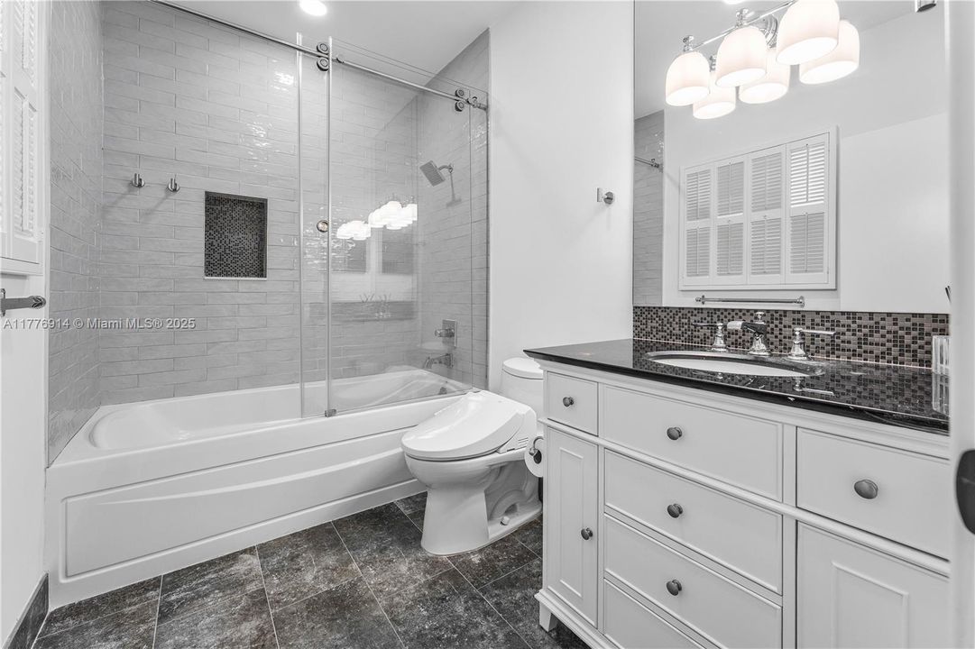 En Venta: $4,800,000 (3 camas, 4 baños, 3312 Pies cuadrados)