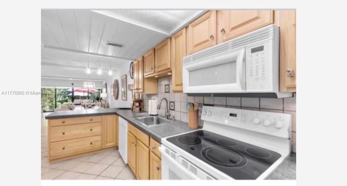 出租: $5,500 (2 贝兹, 2 浴室, 0 平方英尺)