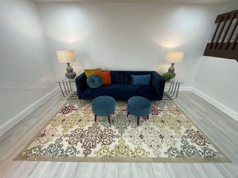 Activo con contrato: $349,900 (3 camas, 2 baños, 1604 Pies cuadrados)