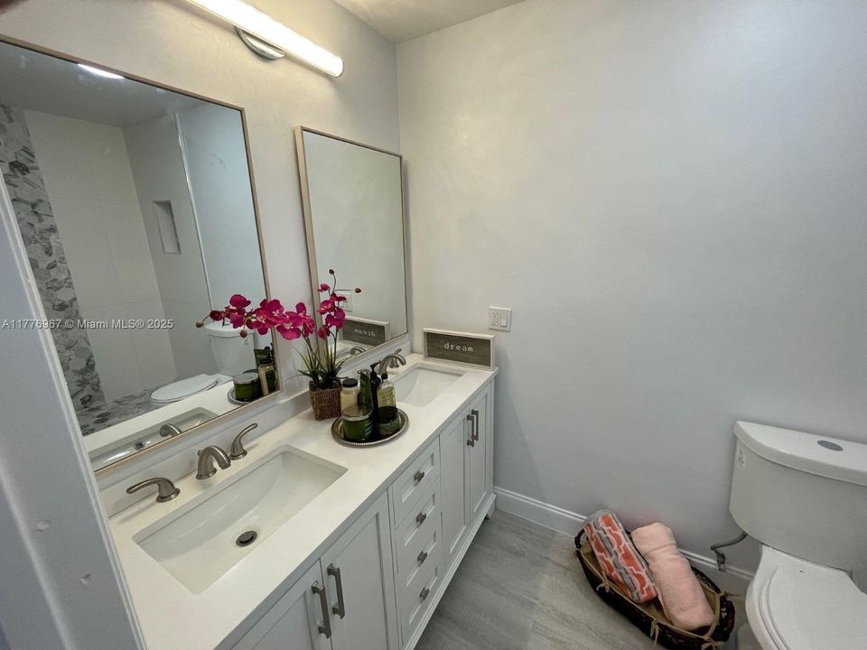 Activo con contrato: $349,900 (3 camas, 2 baños, 1604 Pies cuadrados)