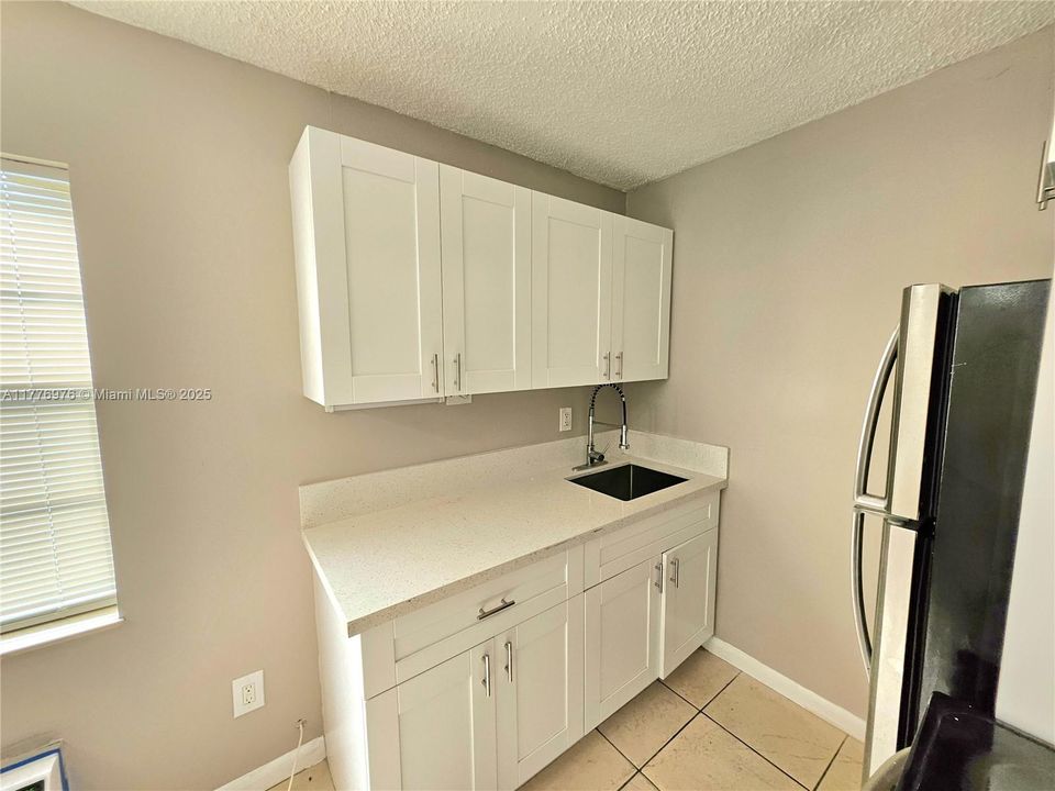 最近售出: $2,095,000 (0 贝兹, 0 浴室, 0 平方英尺)