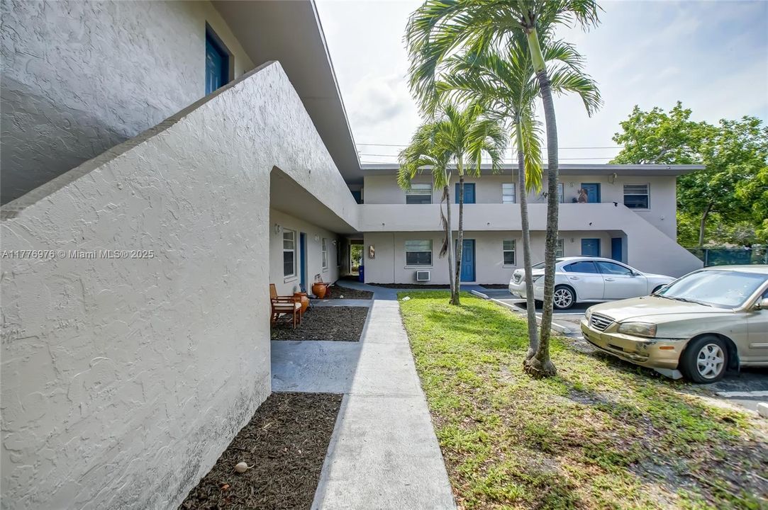 最近售出: $2,095,000 (0 贝兹, 0 浴室, 0 平方英尺)