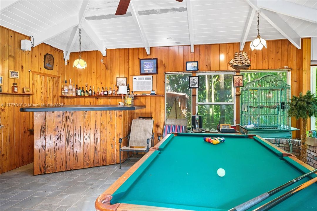 For Sale: $3,400,000 (0.38 acres)