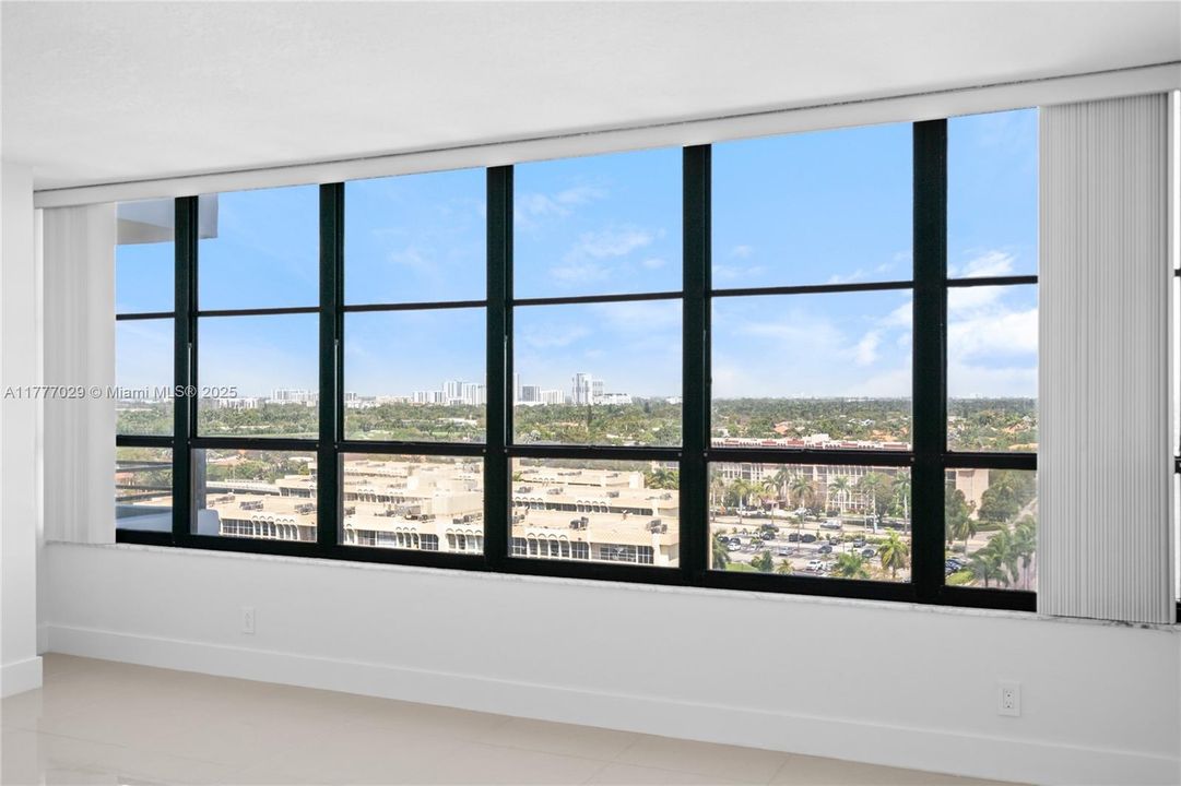 Vendido Recientemente: $289,000 (2 camas, 2 baños, 1400 Pies cuadrados)