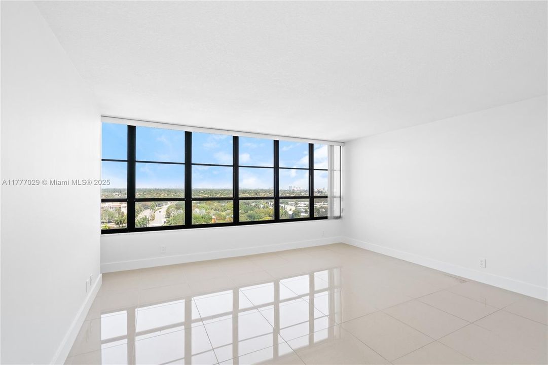 Vendido Recientemente: $289,000 (2 camas, 2 baños, 1400 Pies cuadrados)