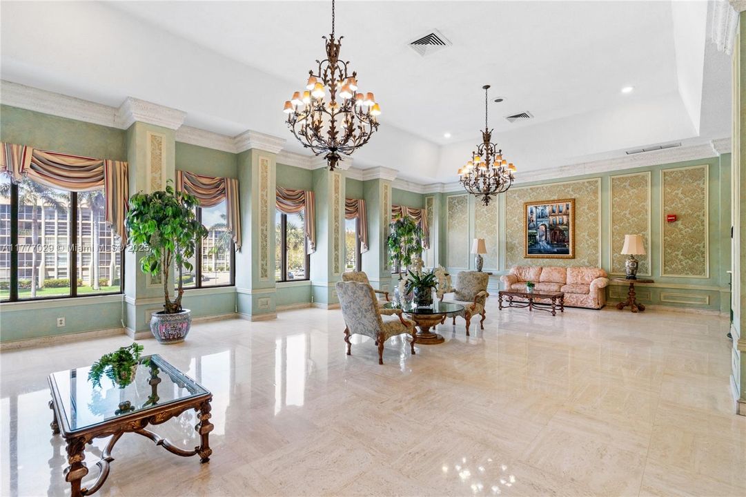 Vendido Recientemente: $289,000 (2 camas, 2 baños, 1400 Pies cuadrados)