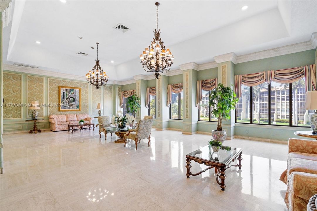 Vendido Recientemente: $289,000 (2 camas, 2 baños, 1400 Pies cuadrados)