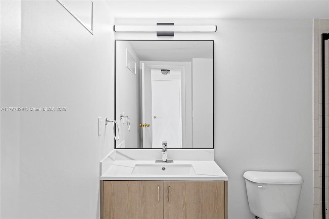 Vendido Recientemente: $289,000 (2 camas, 2 baños, 1400 Pies cuadrados)