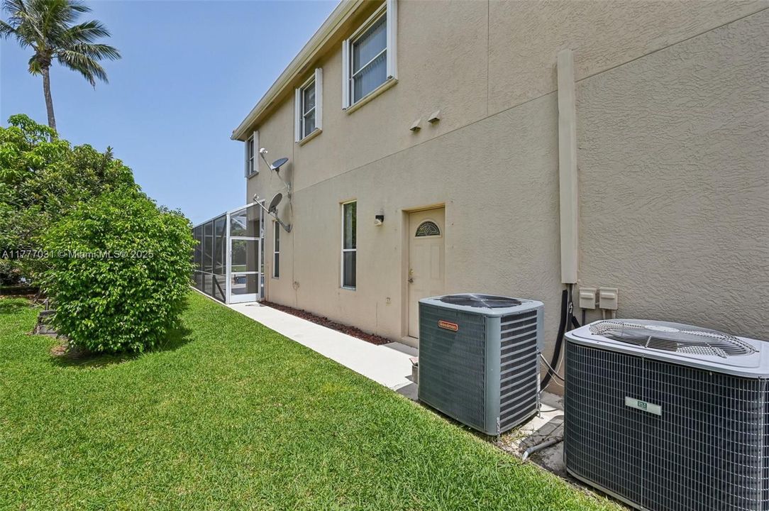 Activo con contrato: $819,000 (5 camas, 3 baños, 3039 Pies cuadrados)