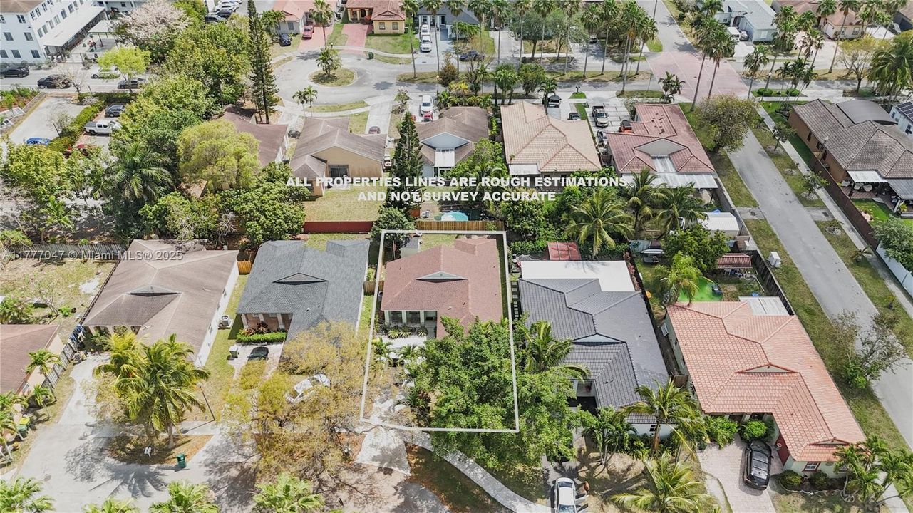 Недавно продано: $450,000 (2 спален, 2 ванн, 1178 Квадратных фут)