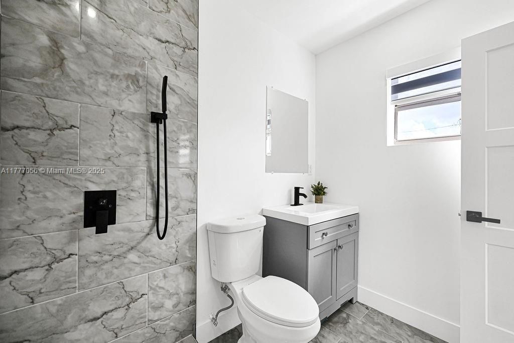 Recently Sold: $544,000 (4 beds, 2 baths, 1104 Square Feet)